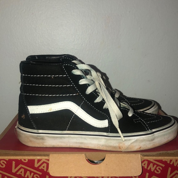 Vans Shoes - Vans high top black and white sneaker. Unisex.